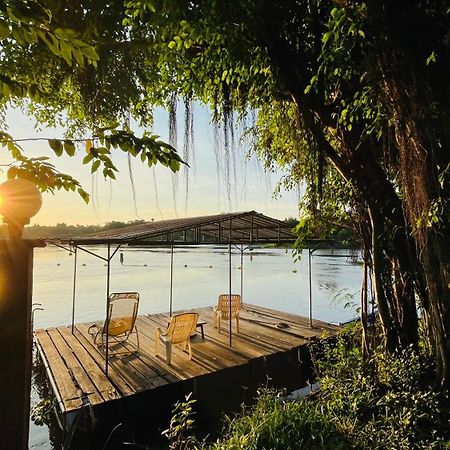 Moon River Resort Phimai エクステリア 写真