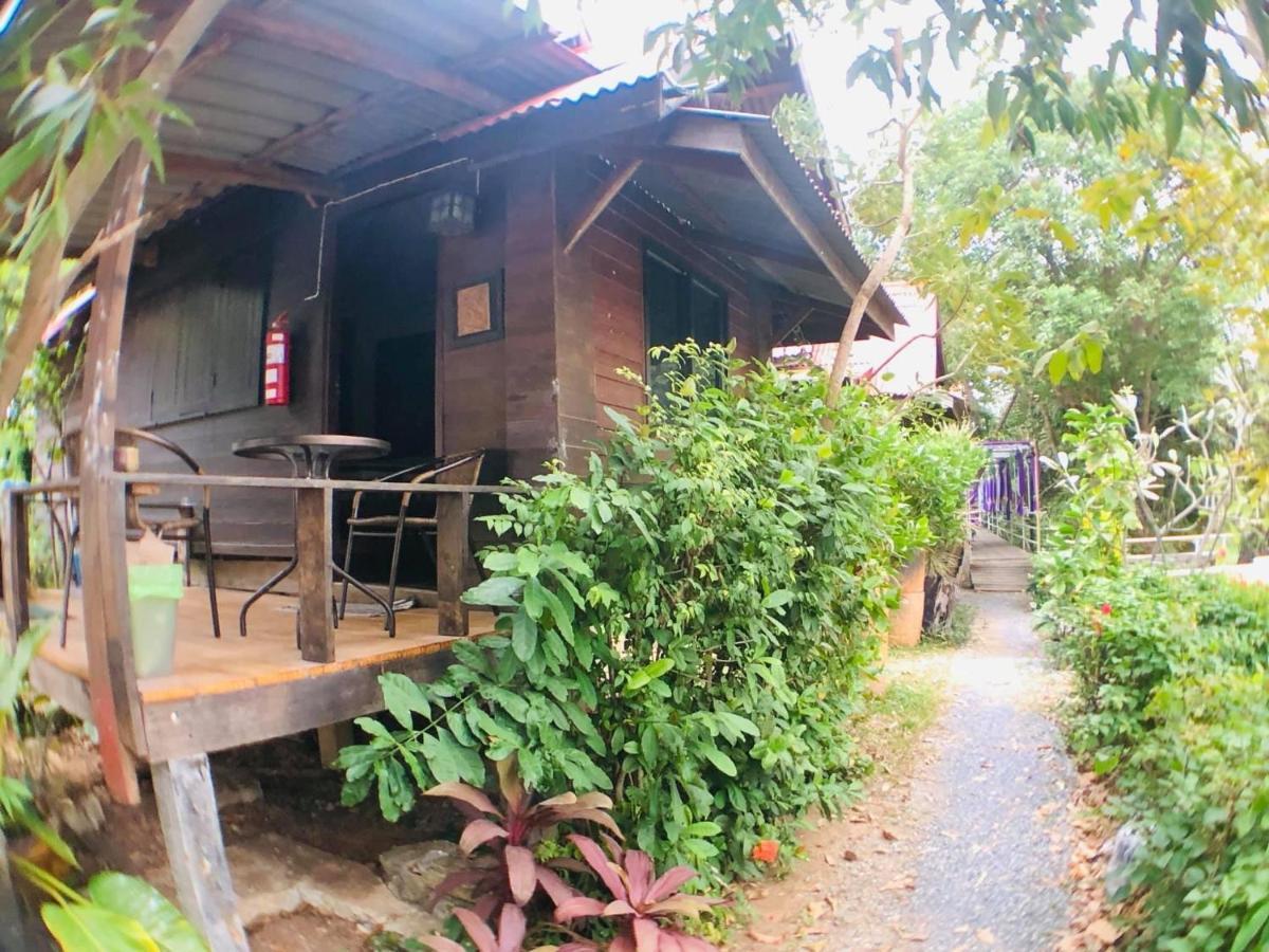 Moon River Resort Phimai エクステリア 写真