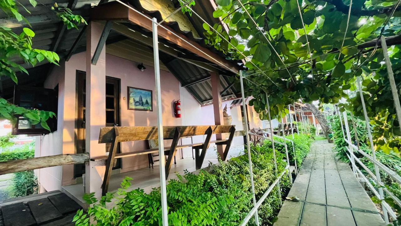 Moon River Resort Phimai エクステリア 写真