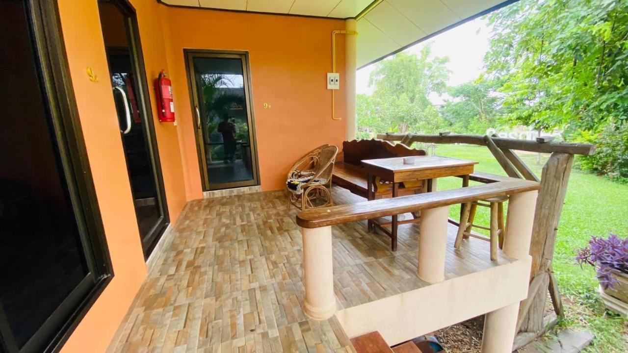 Moon River Resort Phimai エクステリア 写真