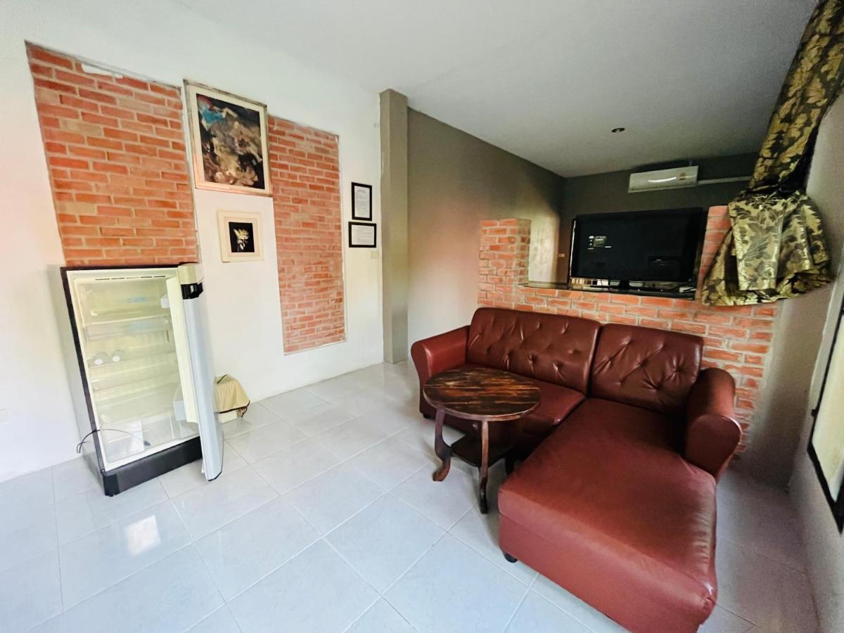 Moon River Resort Phimai エクステリア 写真