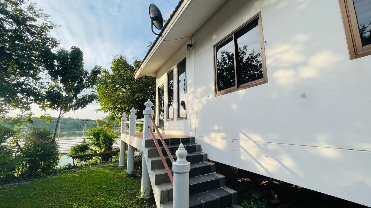 Moon River Resort Phimai エクステリア 写真
