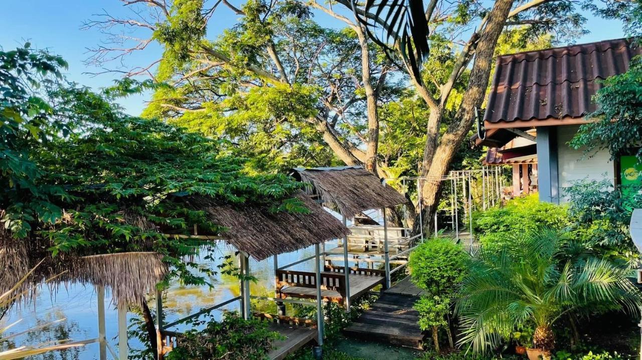 Moon River Resort Phimai エクステリア 写真