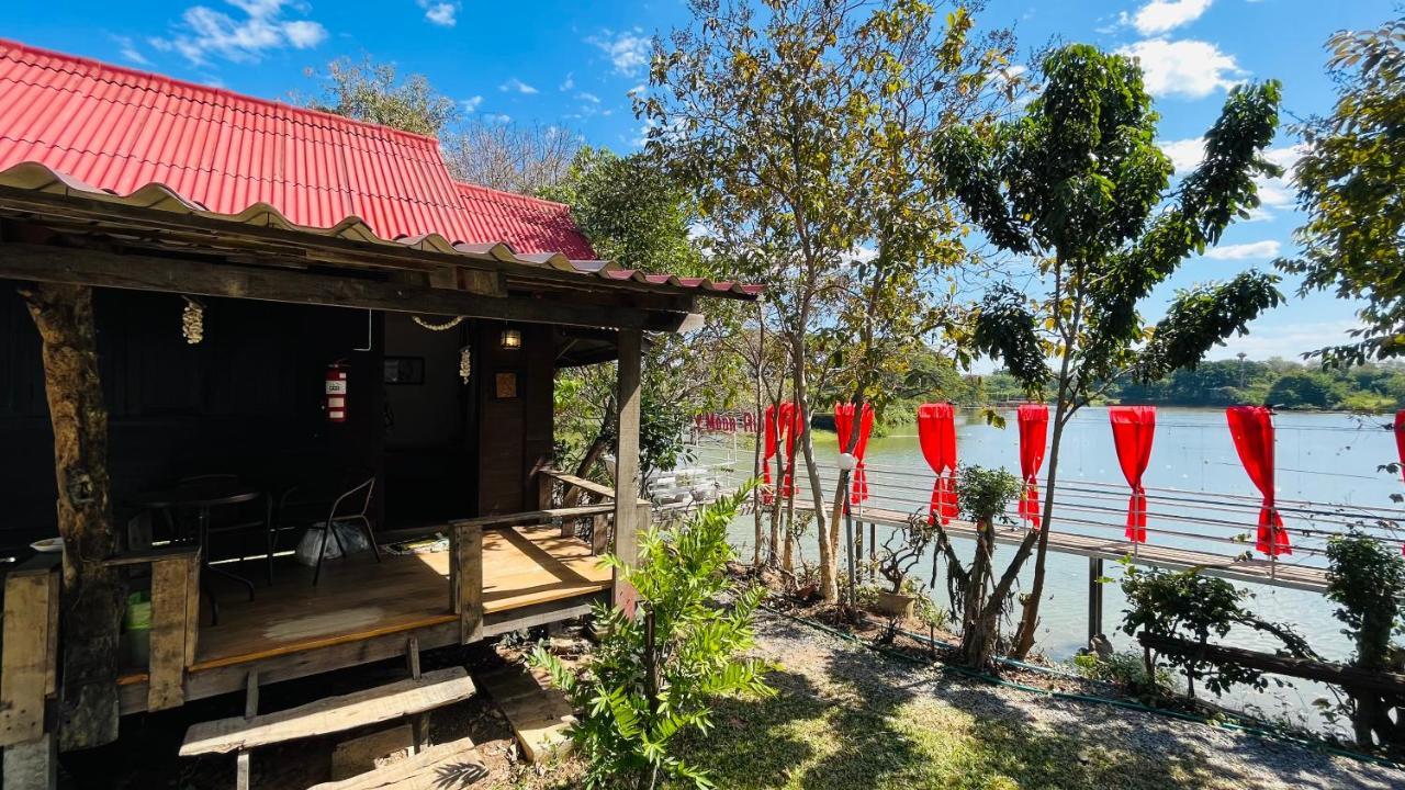 Moon River Resort Phimai エクステリア 写真