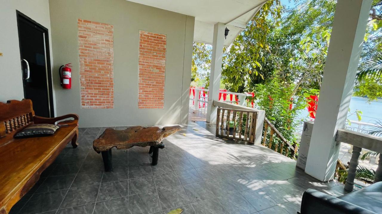 Moon River Resort Phimai エクステリア 写真